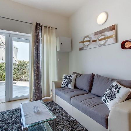 Beautiful Apartments Ksenija 말리로시니 객실 사진